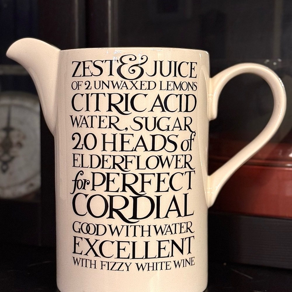 RARE & HTF Emma Bridgewater “Toast & Marmalade” Tall Pitcher